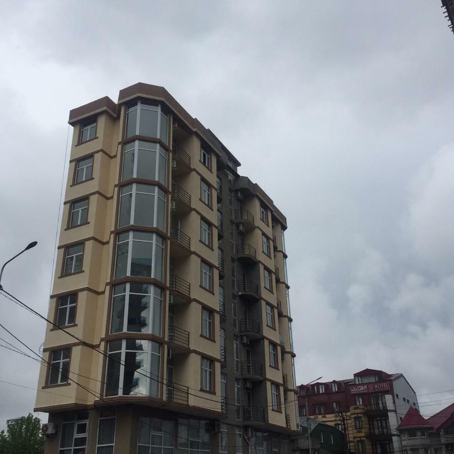 Hotel Batumi Inn Exterior photo